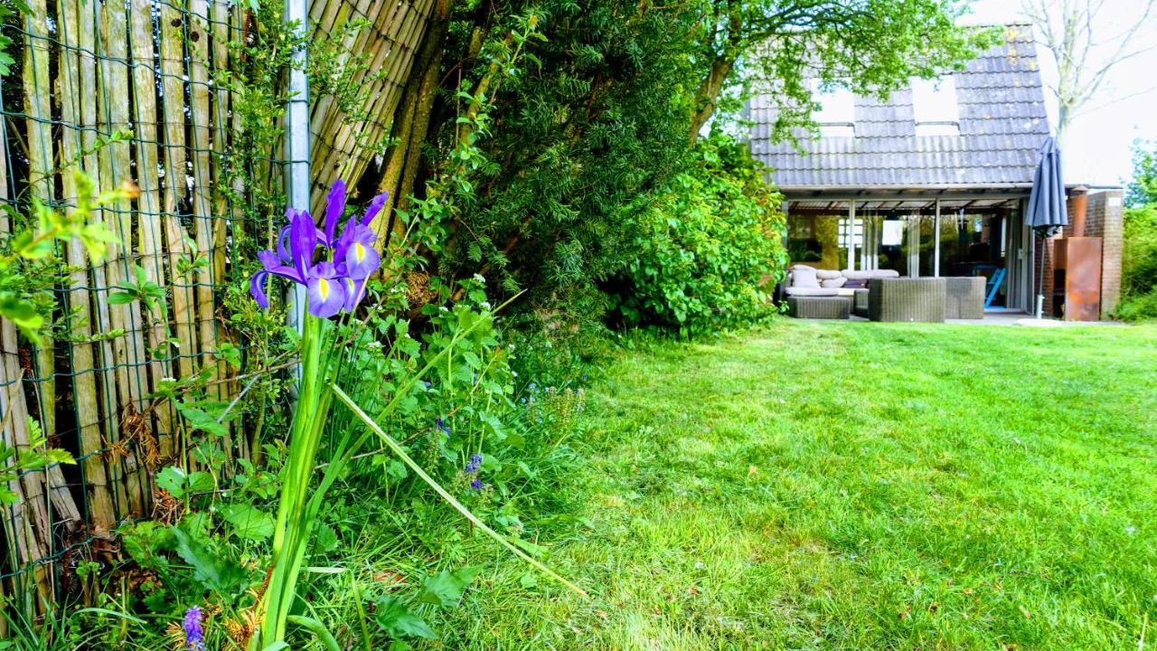 Oude-Tonge Holiday House Near Fishing Waters Zewnętrze zdjęcie